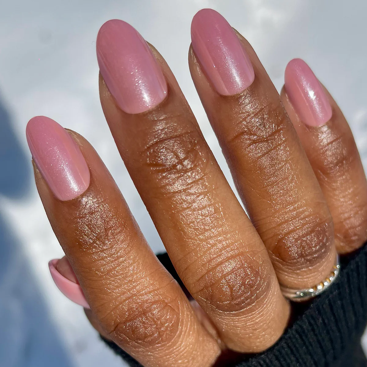 Bubblegum Jelly Chrome - Press-On | Medium | Oval - Image 4