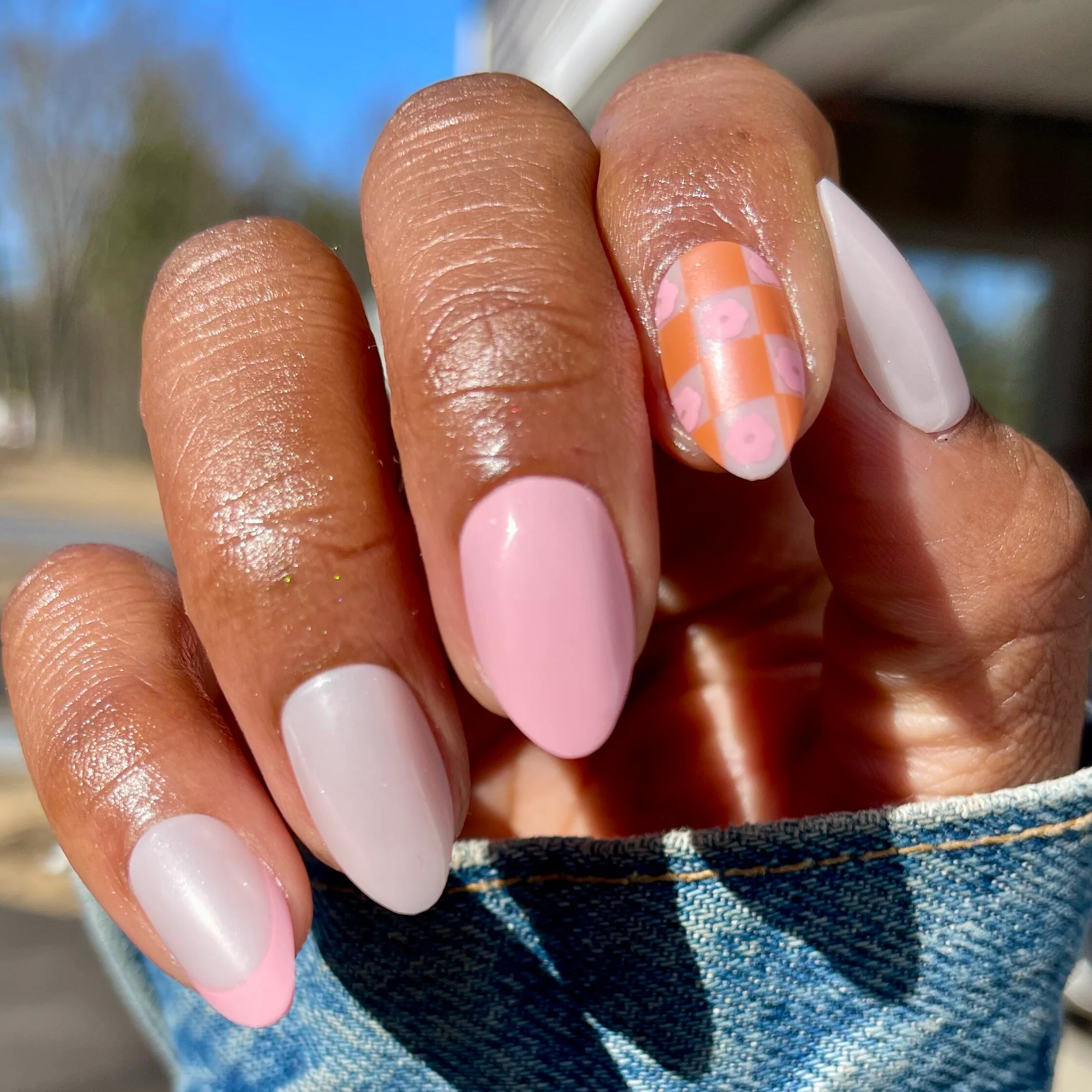 Chrome Flower Mixed Pack - Press-On | Medium | Almond - Image 4