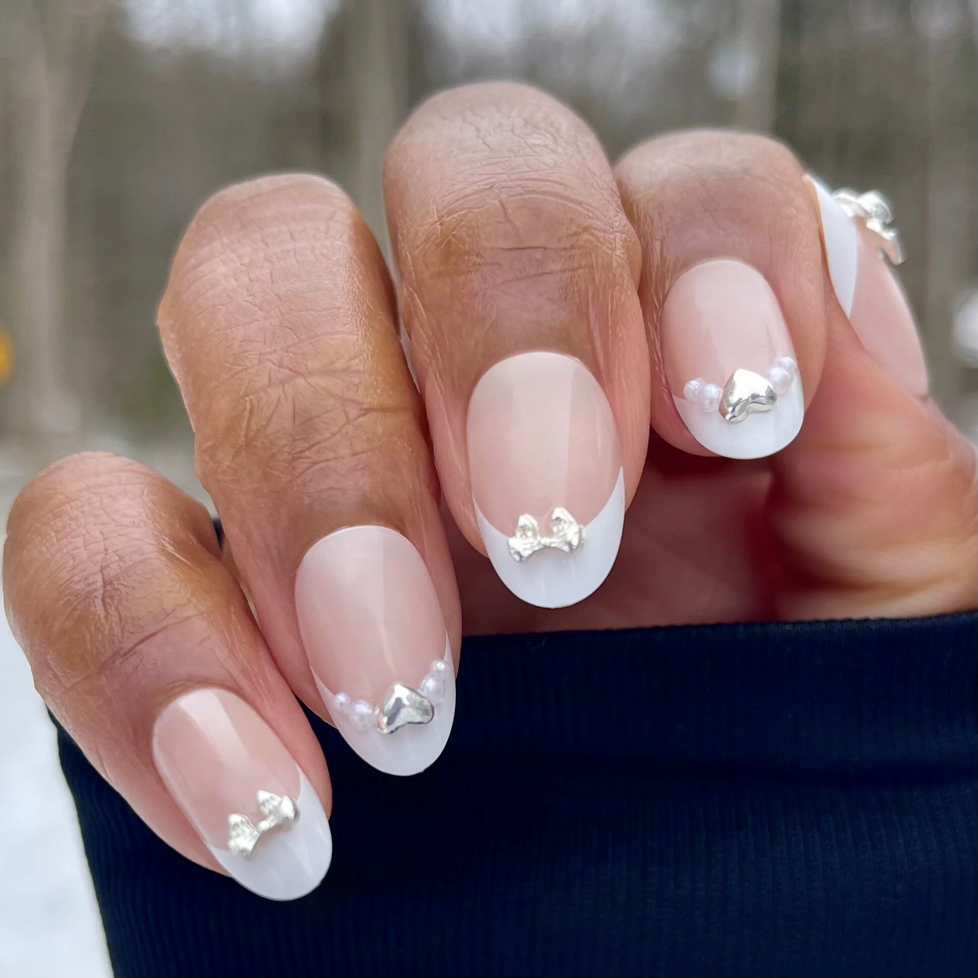 Classic French with Pearls and Bows - Press On | Medium | Oval - Image 5