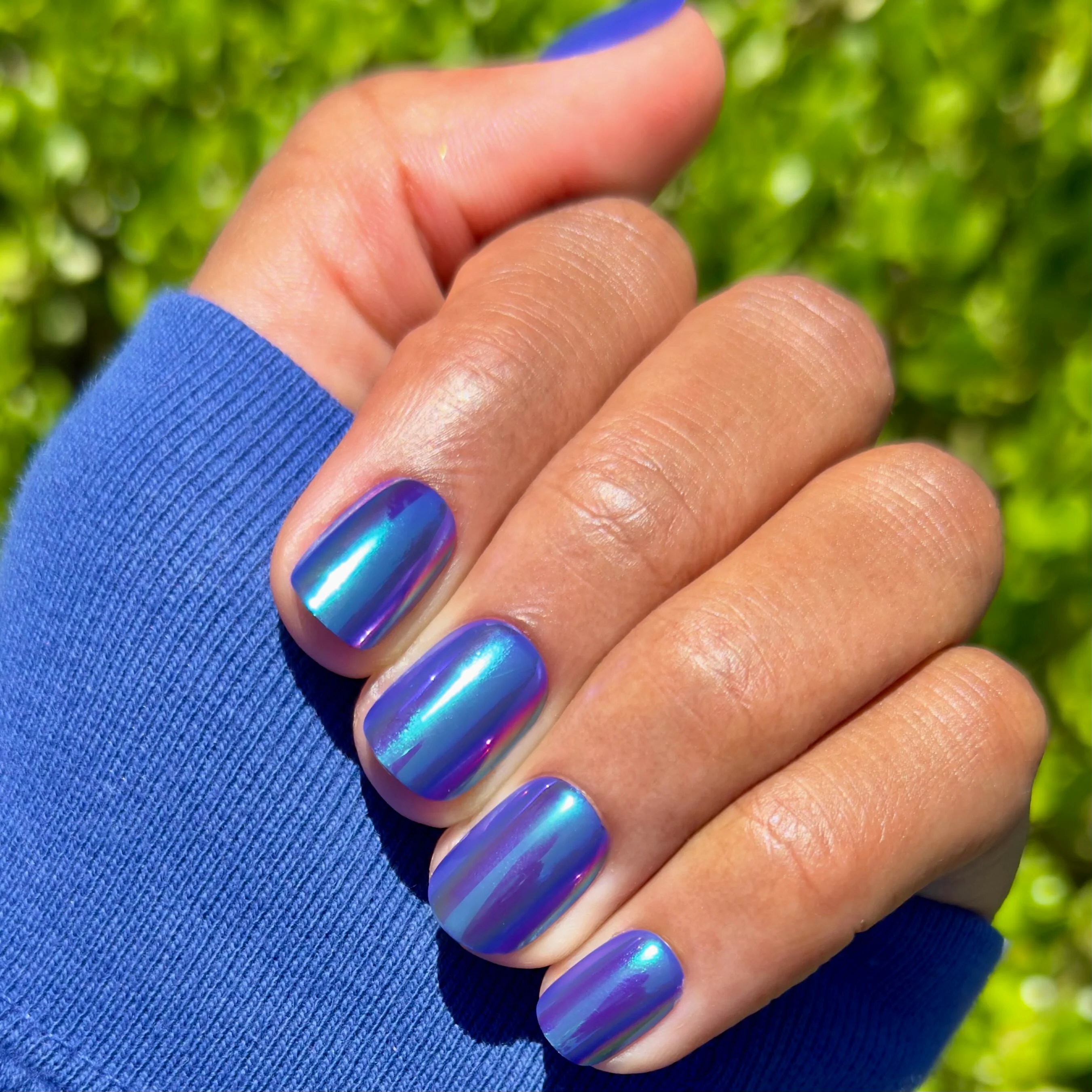 Electric Blue Iridescent Chrome - Press-On | Extra Short | Squoval - Image 4