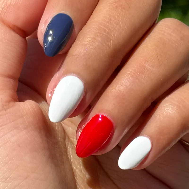 Festive Flag Set - Image 2