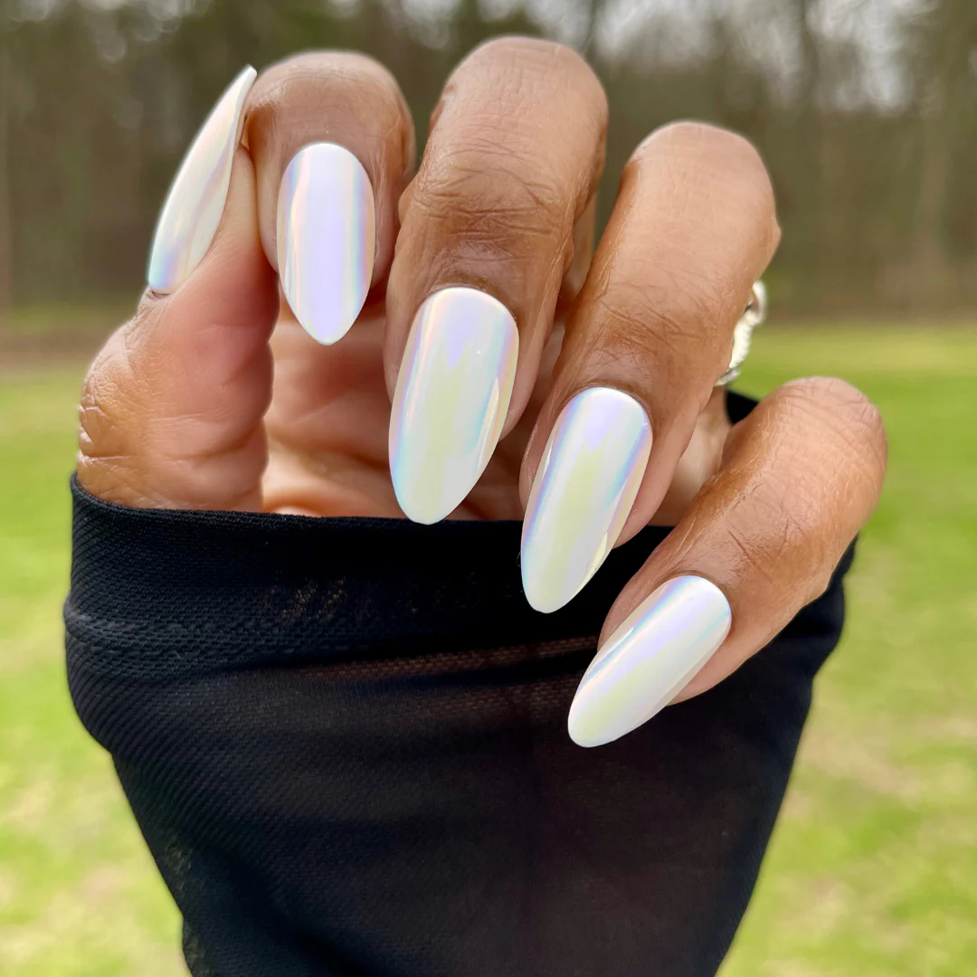 Iridescent Chrome - Press-On | Medium | Almond - Image 3