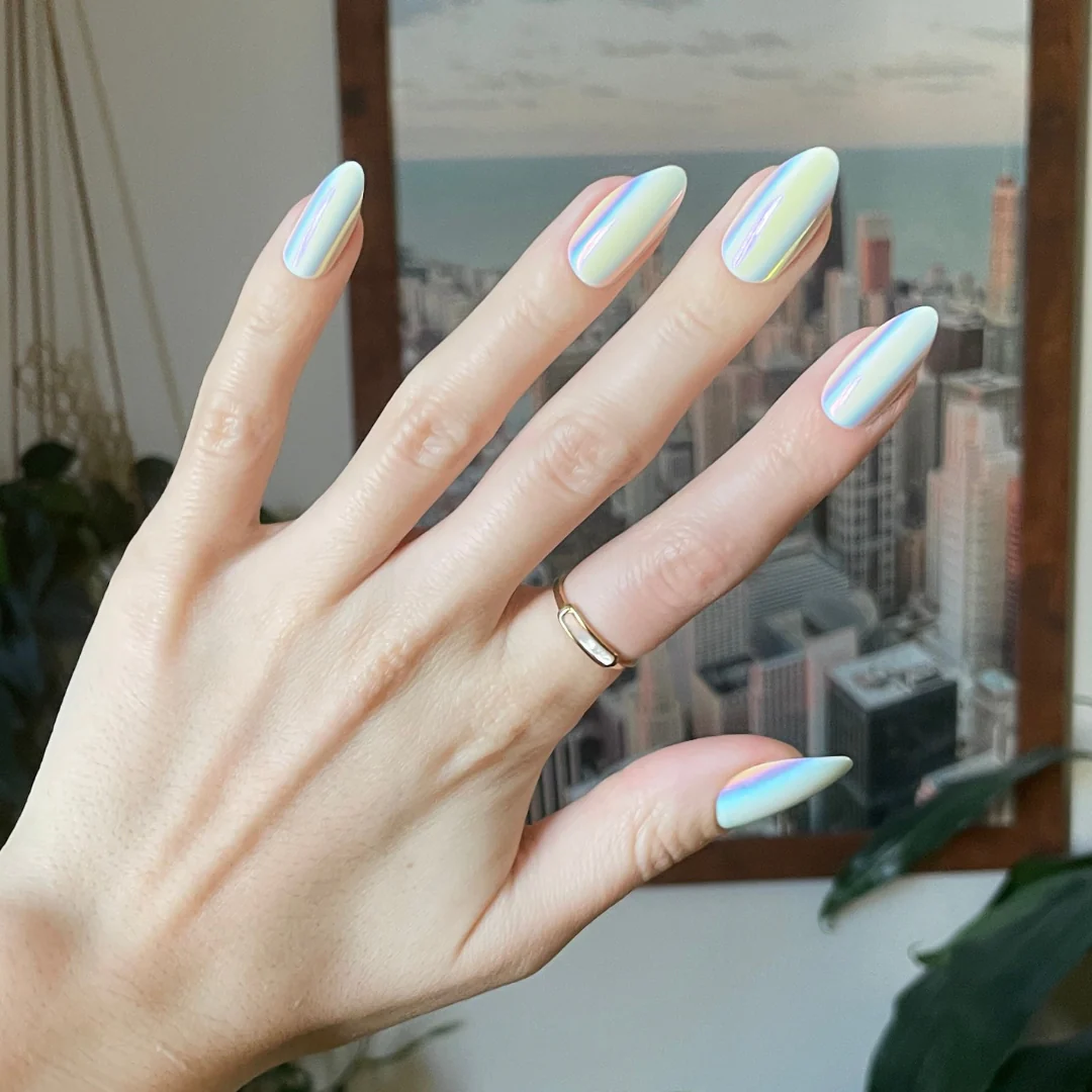 Iridescent Chrome - Press-On | Medium | Almond - Image 4