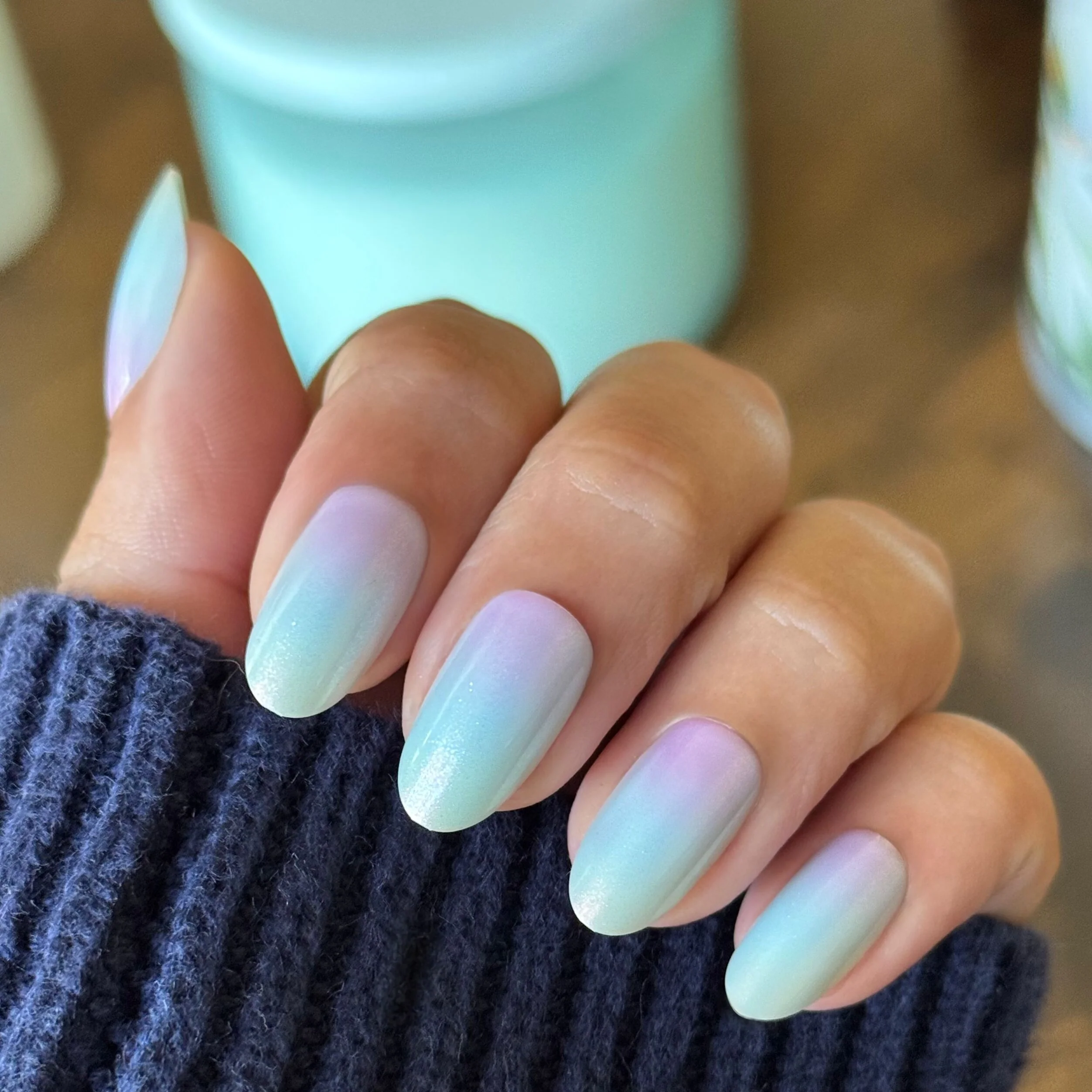 Iridescent Pearl Swirl Shimmer - Press-On | Medium | Oval - Image 5