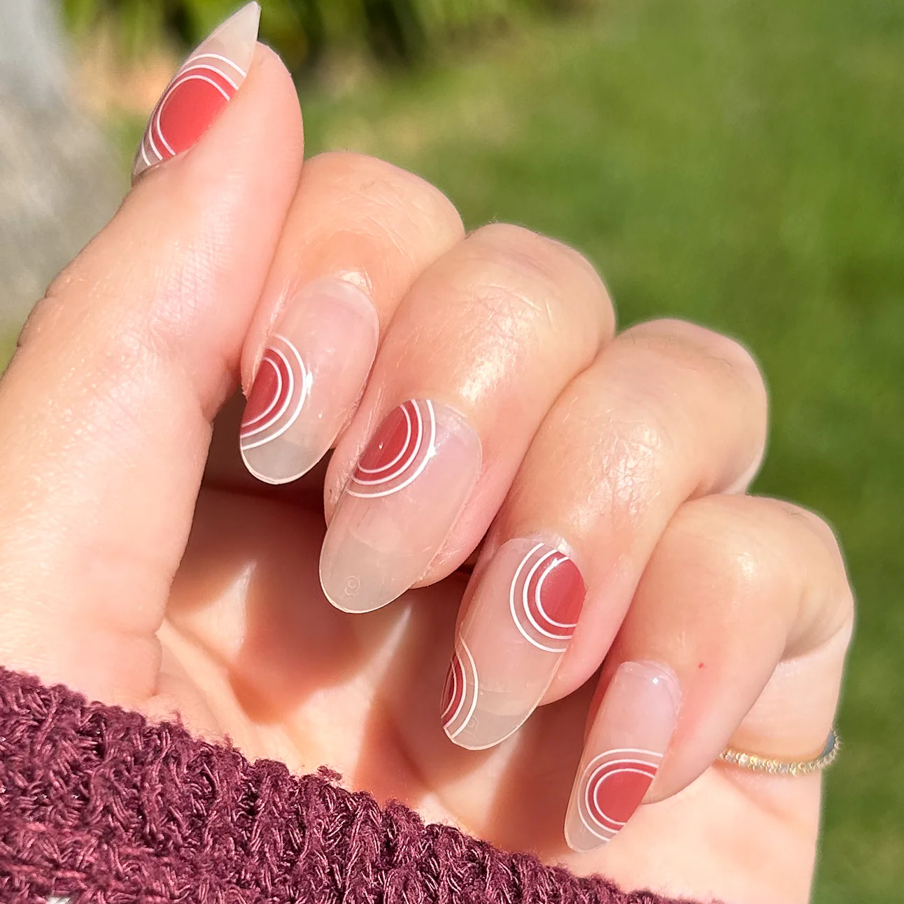 Layered Circles - Press-On | Medium | Oval - Image 5