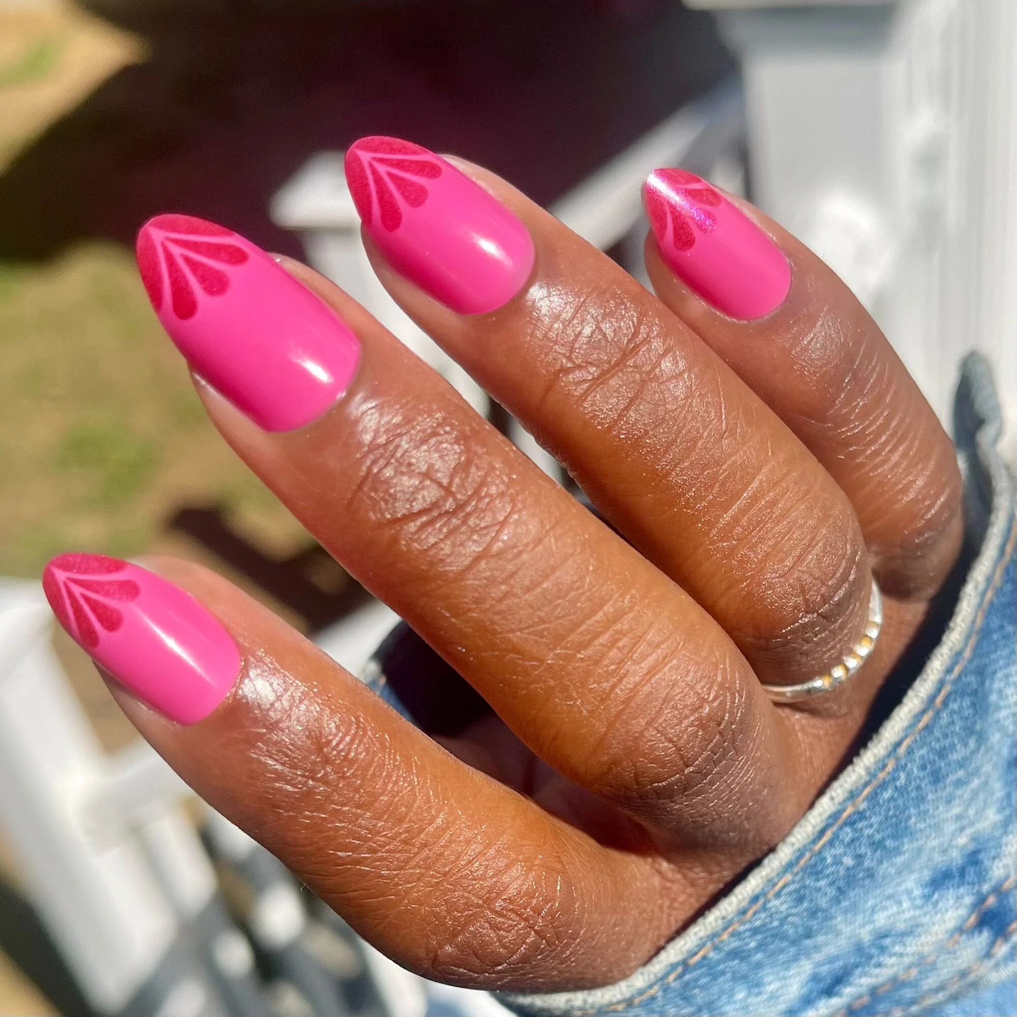 Magenta Chrome Tips - Press-On | Medium | Almond - Image 3