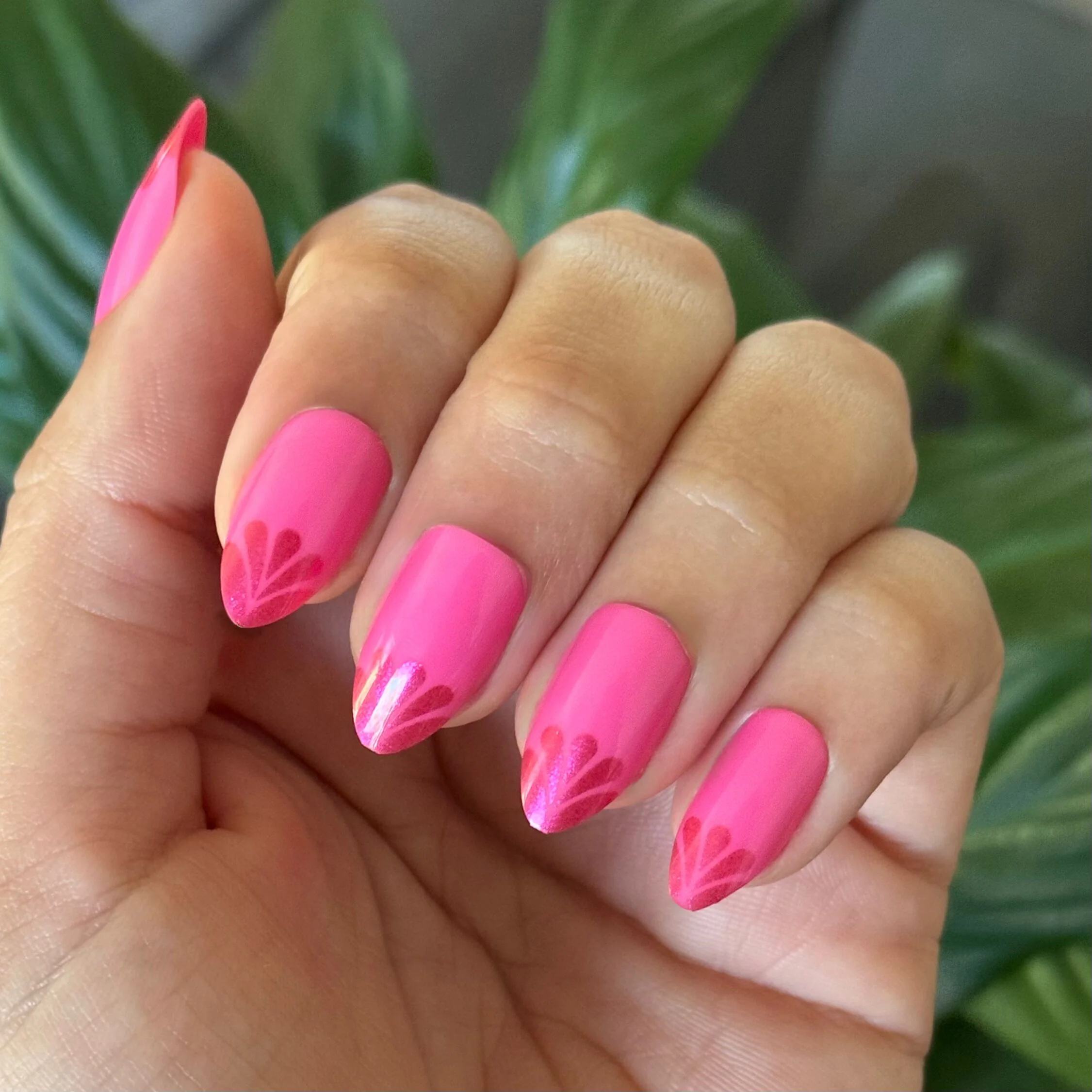 Magenta Chrome Tips - Press-On | Medium | Almond - Image 5