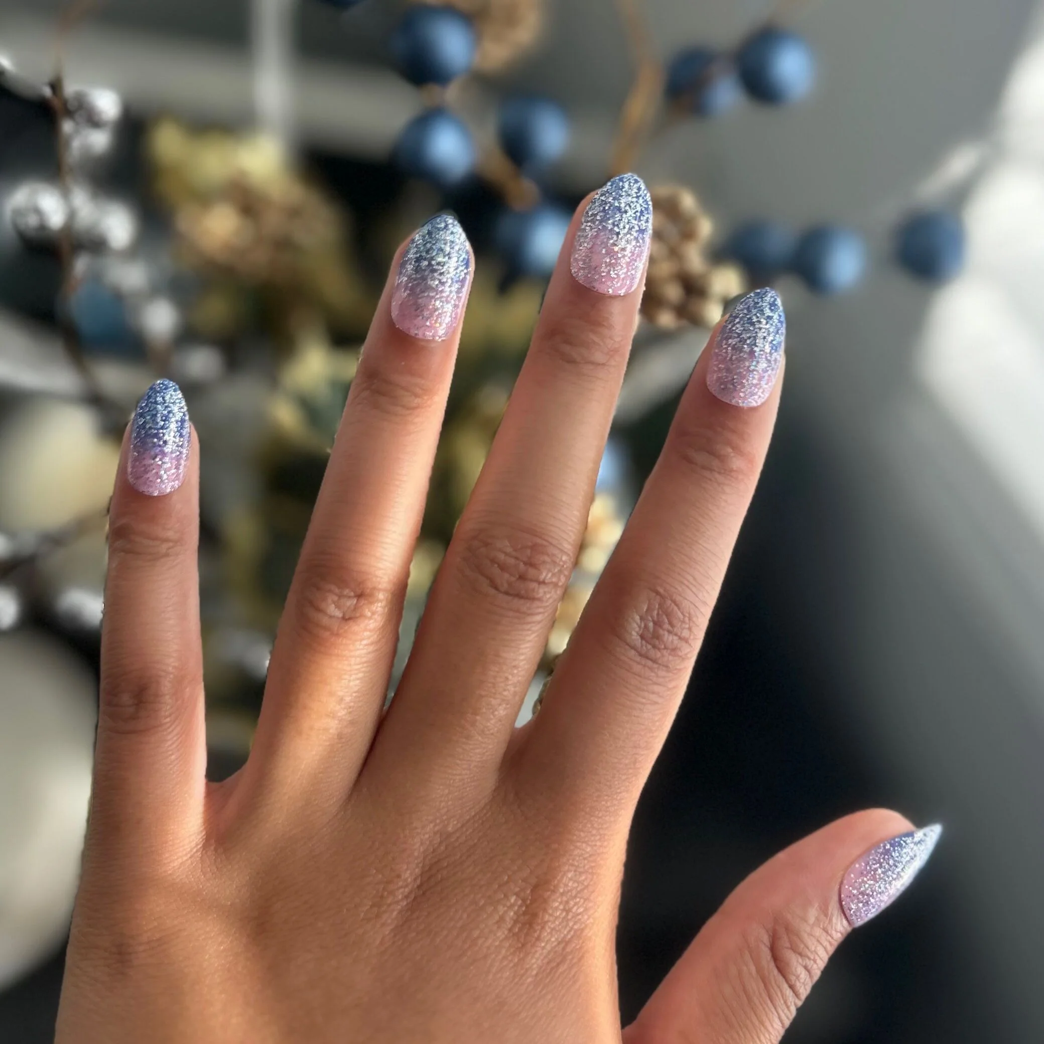 Major Glitter Gradient - Press On | Medium | Almond - Image 5