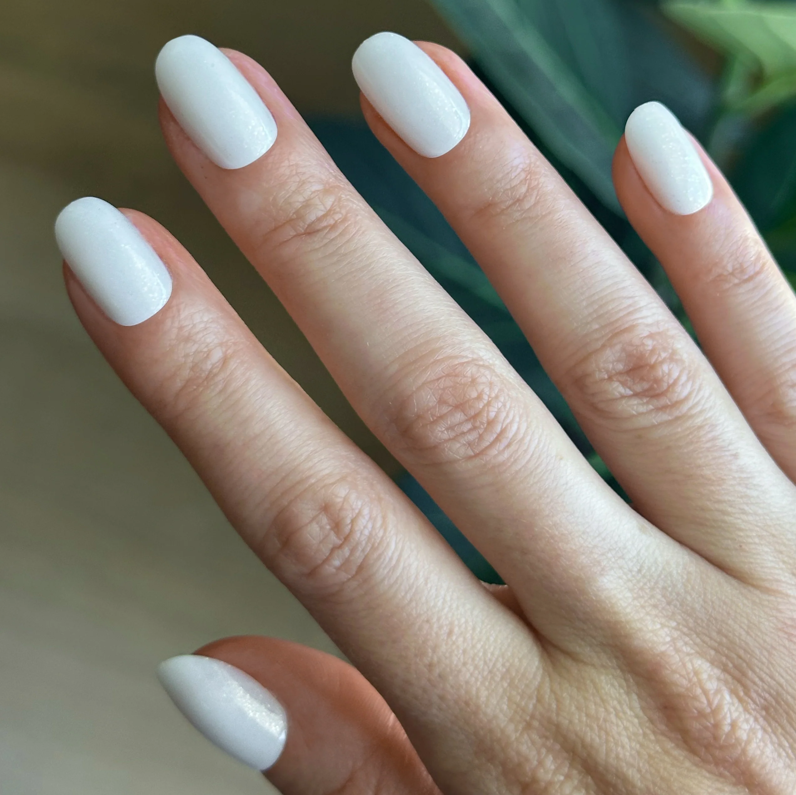 Milky Shimmer - Press-On | Short | Round - Image 5