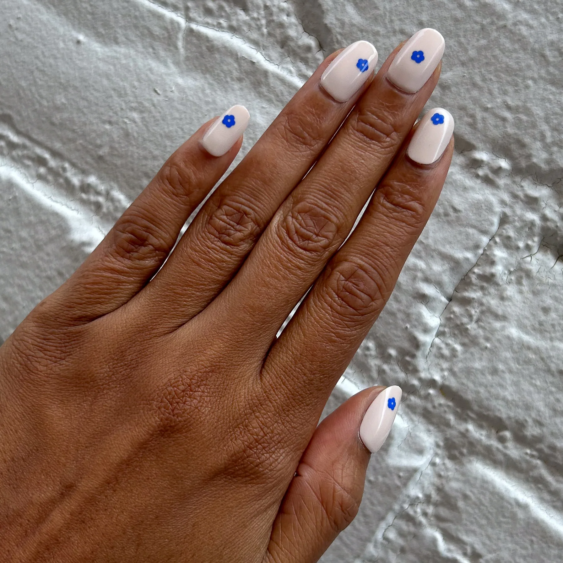 Mod Flowers | Short | Round - Tab Press-On - Image 6