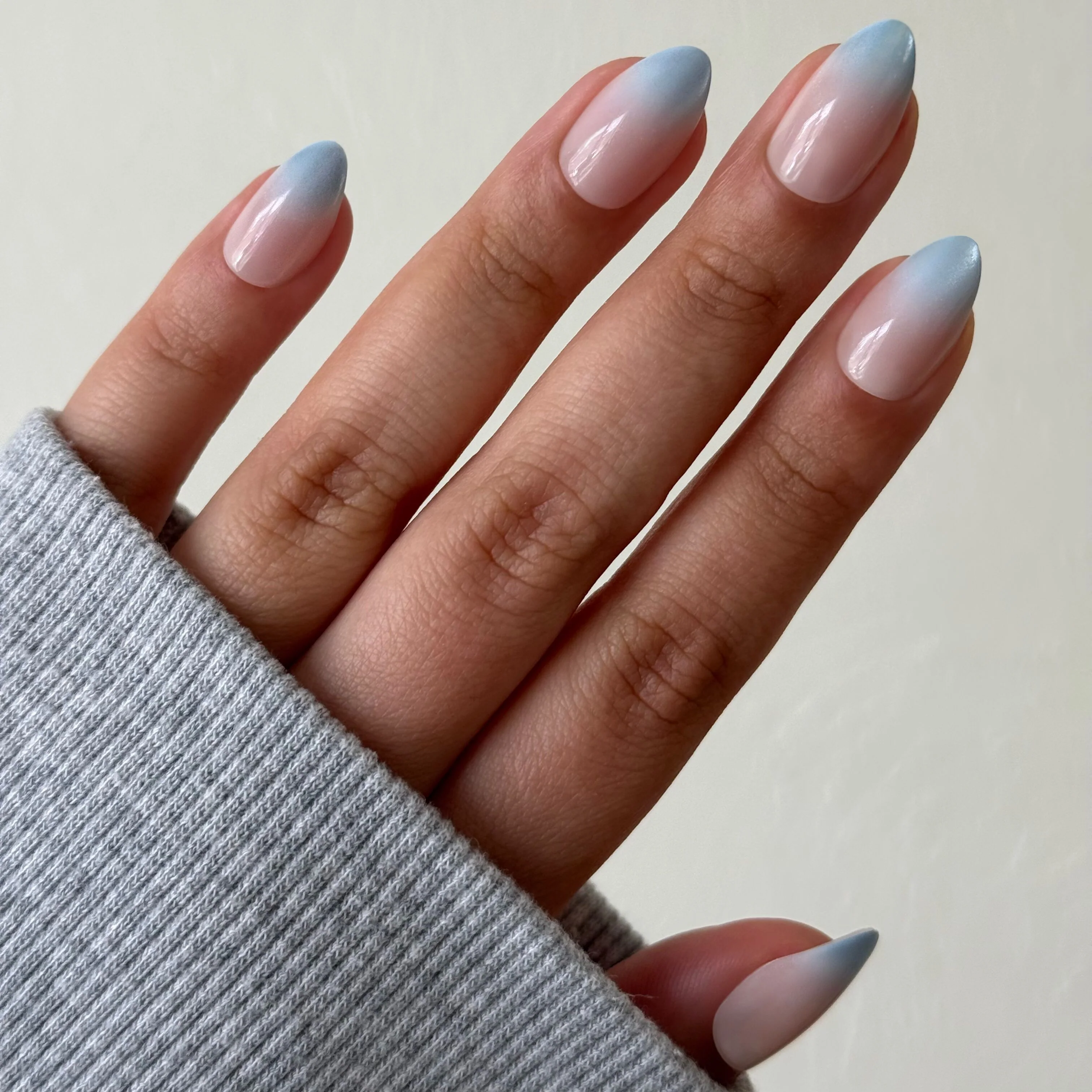 Ocean Mist Velvet Gradient - Press On | Medium | Almond - Image 9