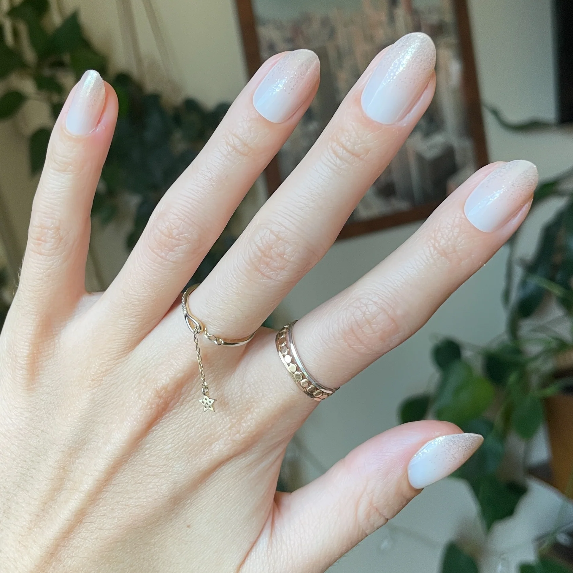 Pink Glitter Gradient - Press-On | Medium | Oval - Image 4