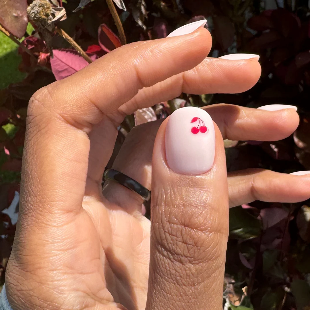Vampy Cherry | Extra Short | Round - Tab Press-On - Image 5